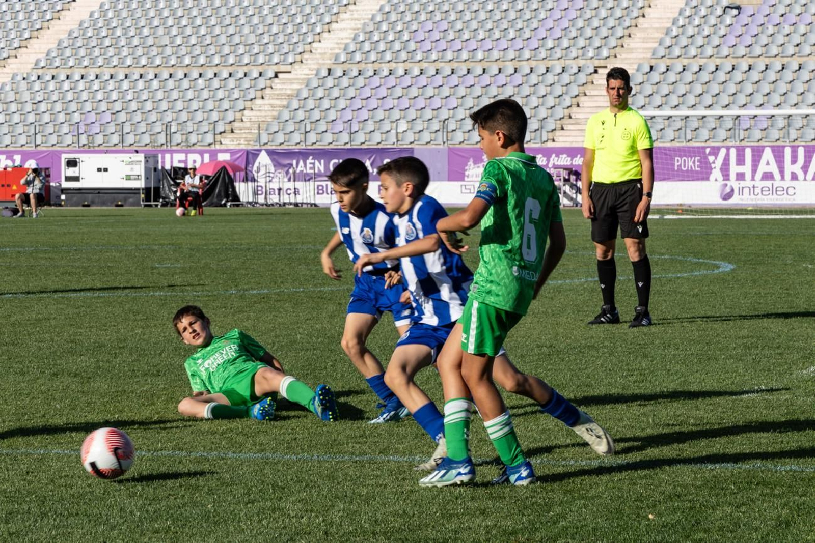 ¿Estuviste en la Jaén Cup viendo a los mejores equipos de Europa? Búscate aquí