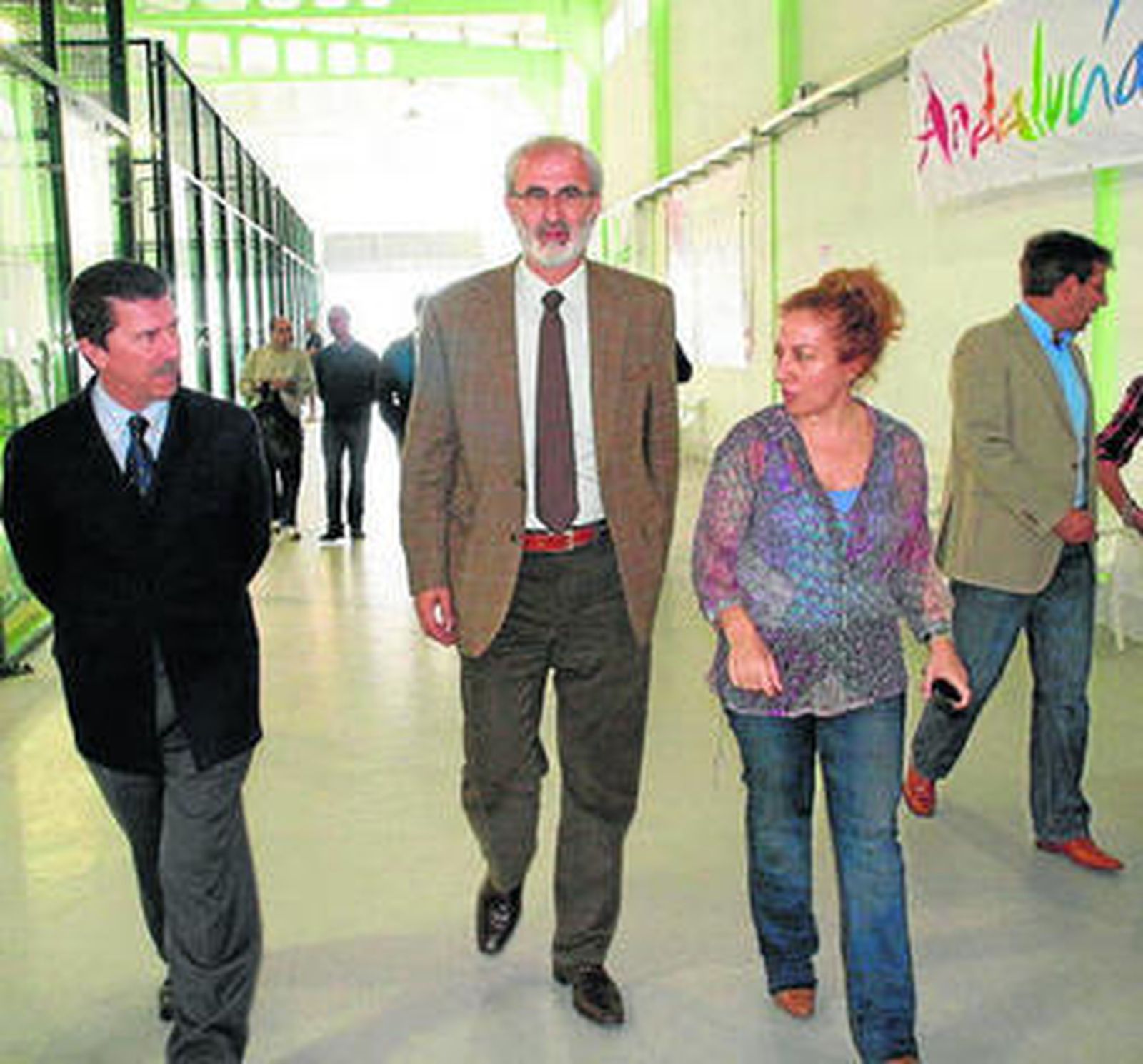 Miguel Manella, José María Reguera y Paola Moreno, ayer.