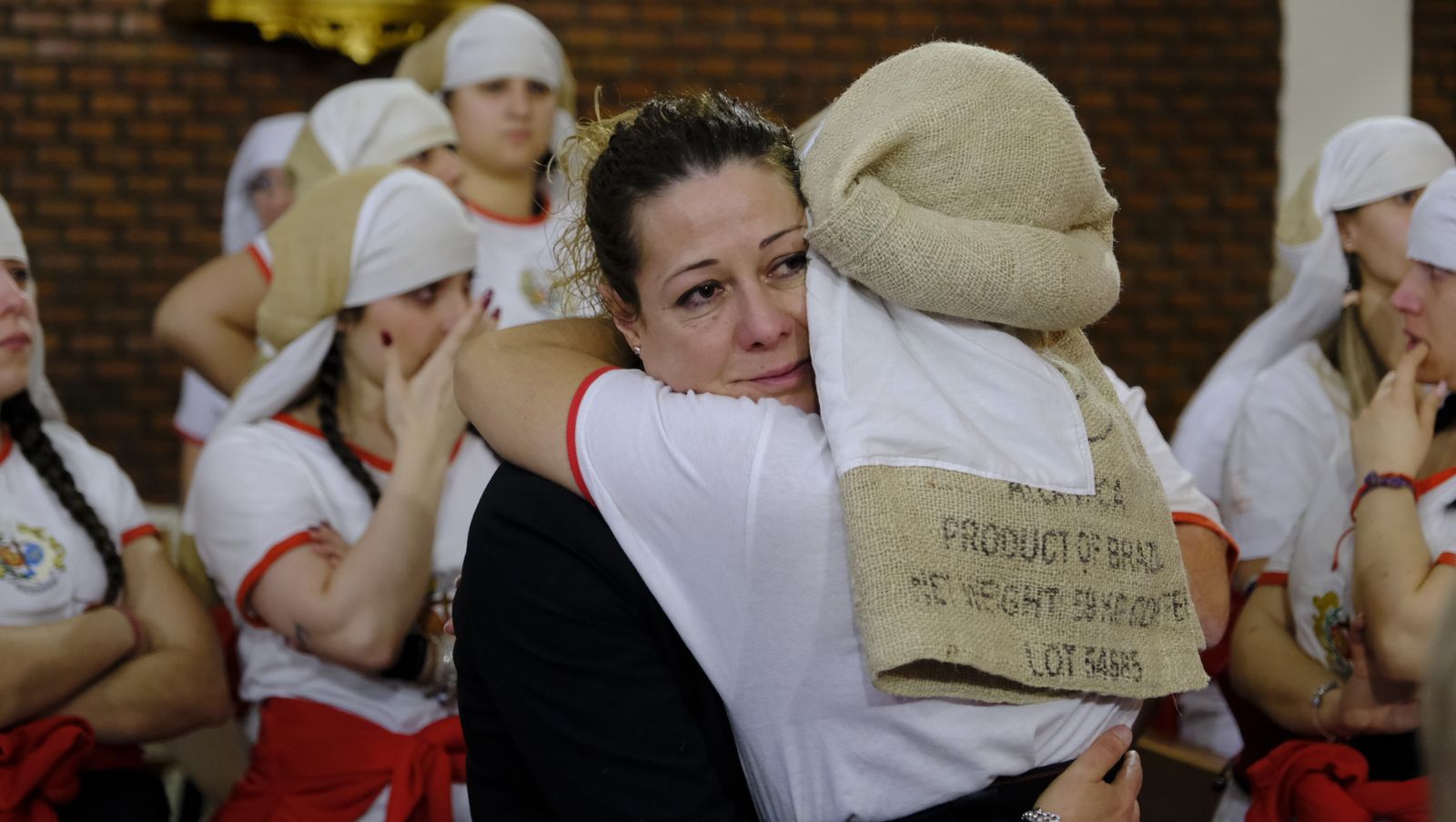 La Borriquita procesiona por las calles de Almería, en imágenes