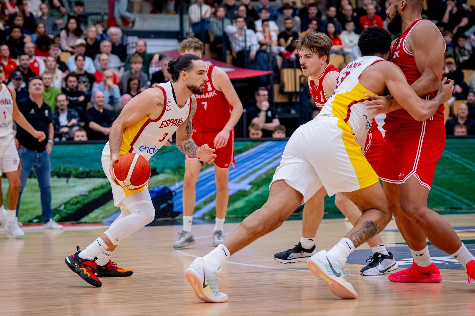 Las mejores fotos del Dinamarca-España de baloncesto