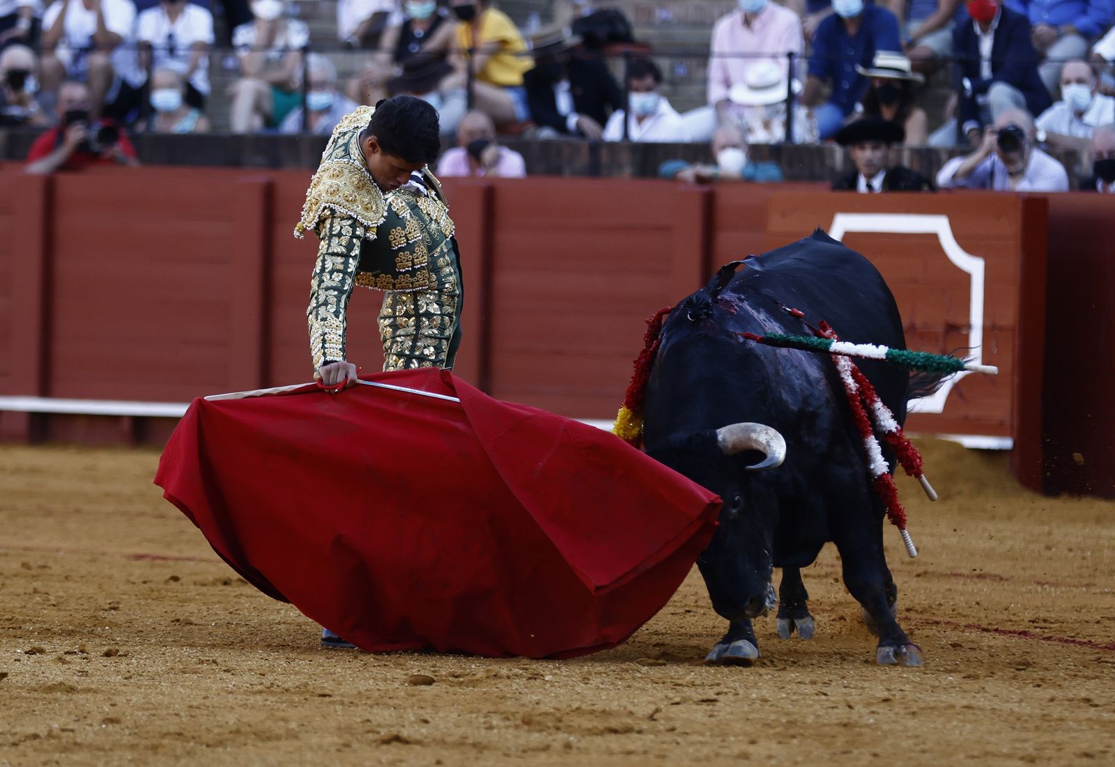 Fotos de la segunda novillada de la feria de San Miguel de Sevilla