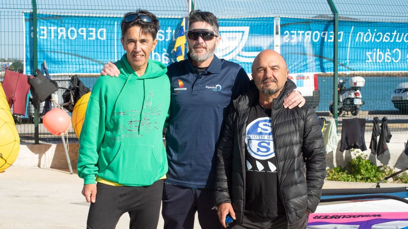 Los tres regatistas linenses presentes en la competición