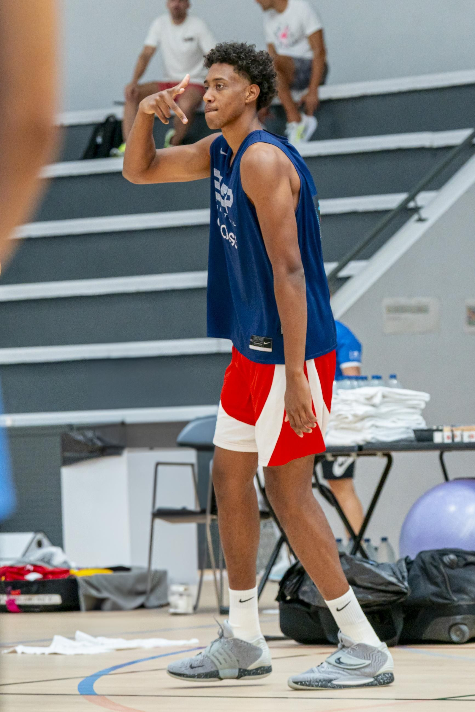 España acaba su trabajo en Madrid antes de venir a Málaga