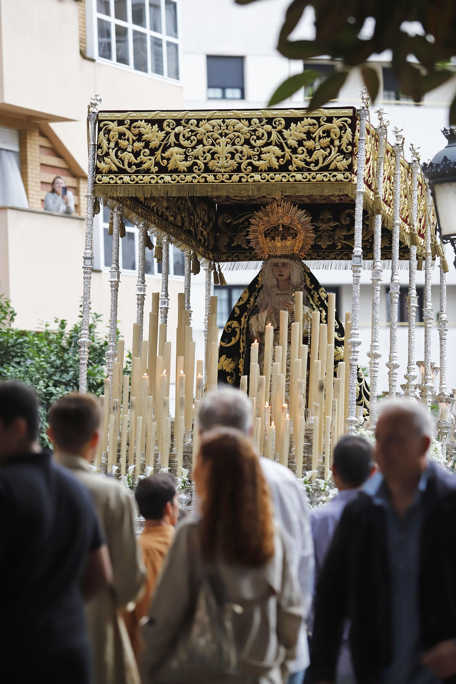 Imágenes de la salida extraordinaria de la Virgen del Rocío y Esperanza