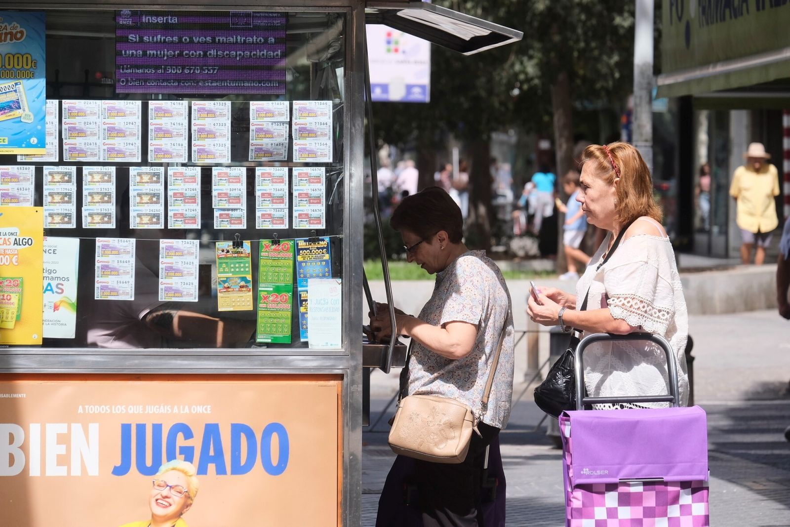 Un día de agosto en el barrio cordobés de Santa Rosa, en imágenes