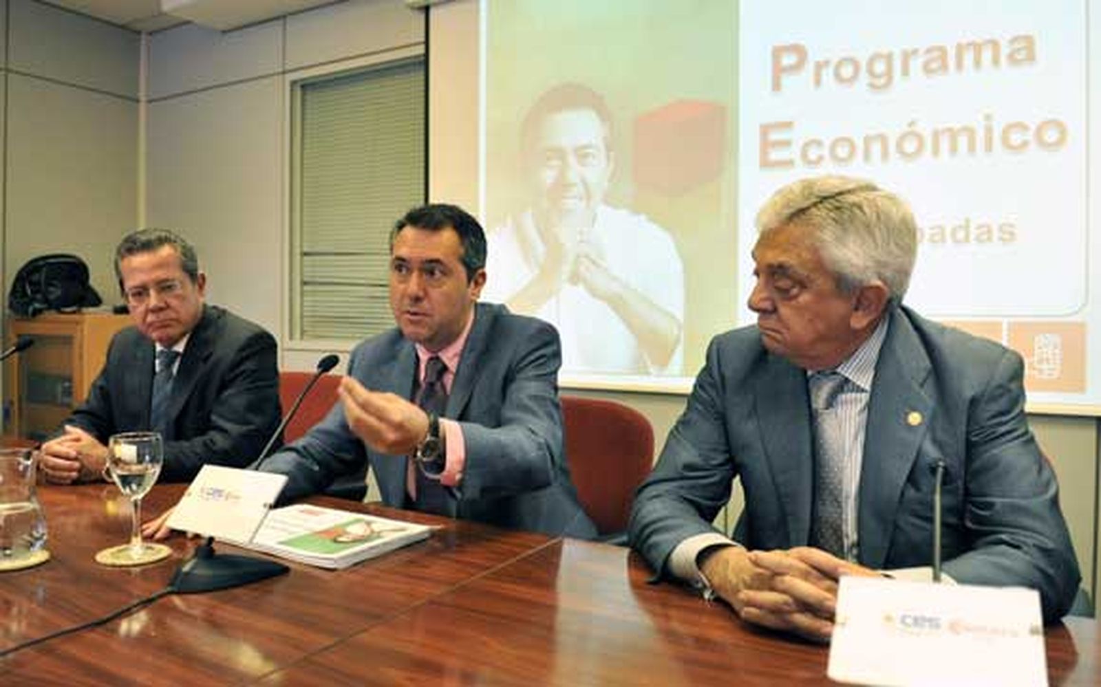 Espadas presenta un plan para crear 64.000 empleos en La Gran Sevilla en los próximos cuatro años