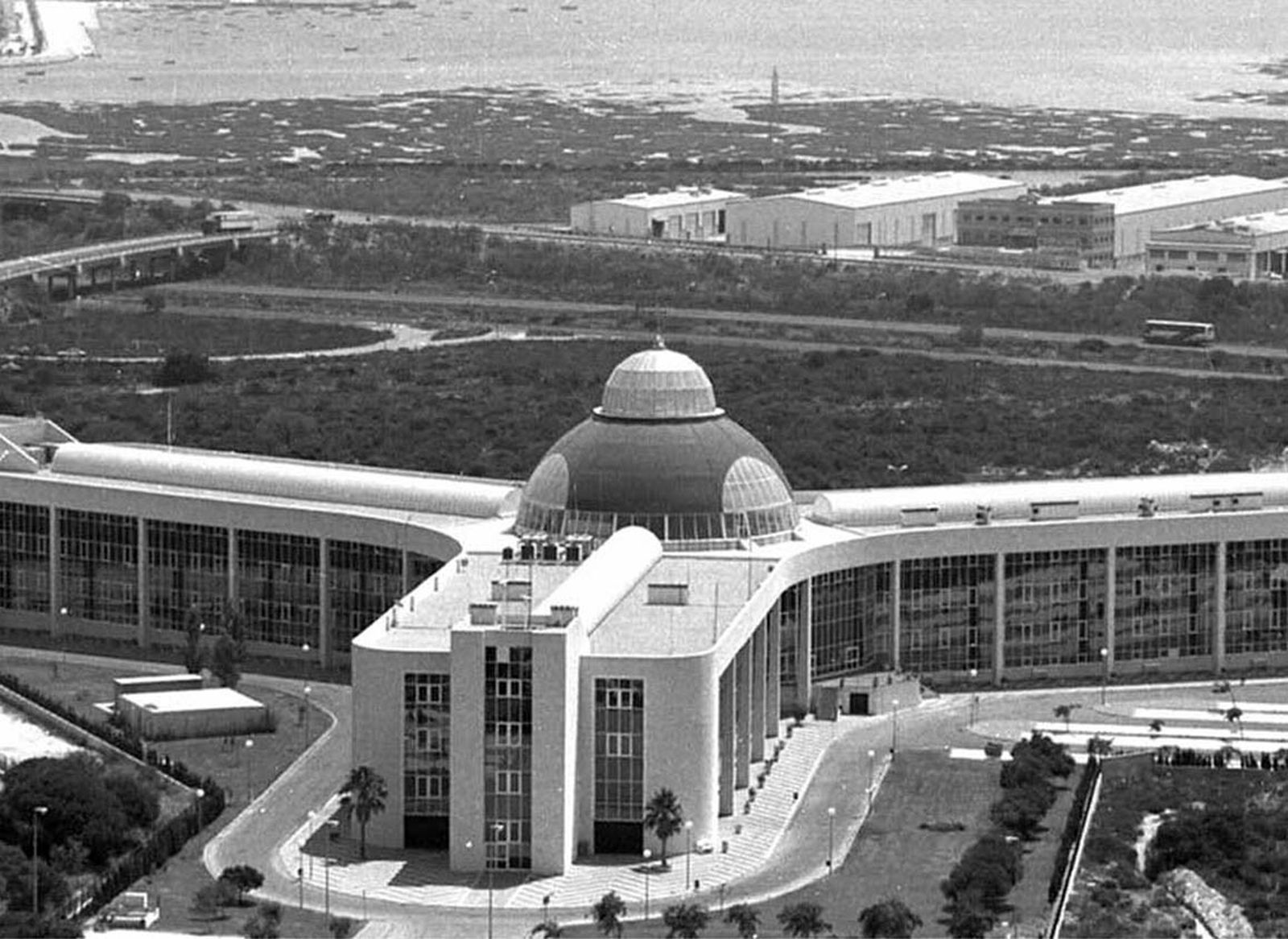 Edificio principal del Campus de Puerto Real.