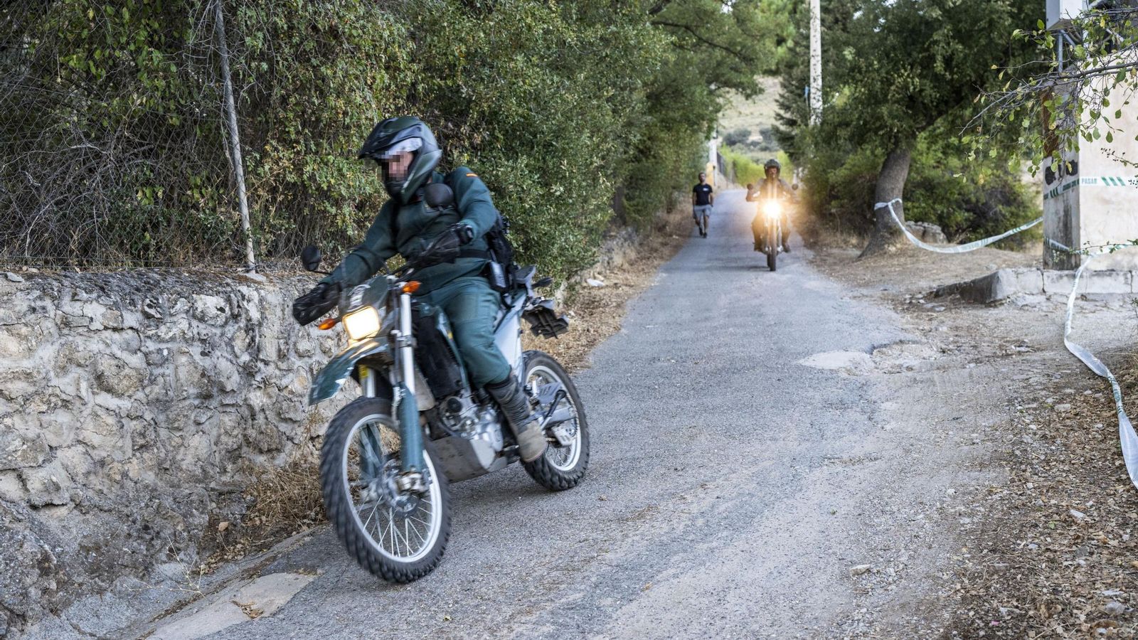 El despliege de la Guardia Civil llegó a ser de 250 agentes, multiplicando por 12 las personas residentes en el anejo