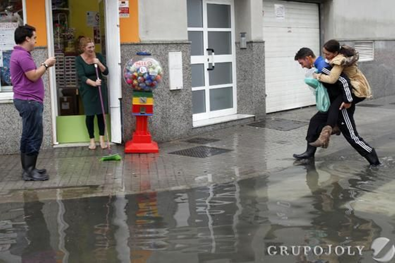 El temporal en La Línea (Cádiz)  Foto: A. Carrasco