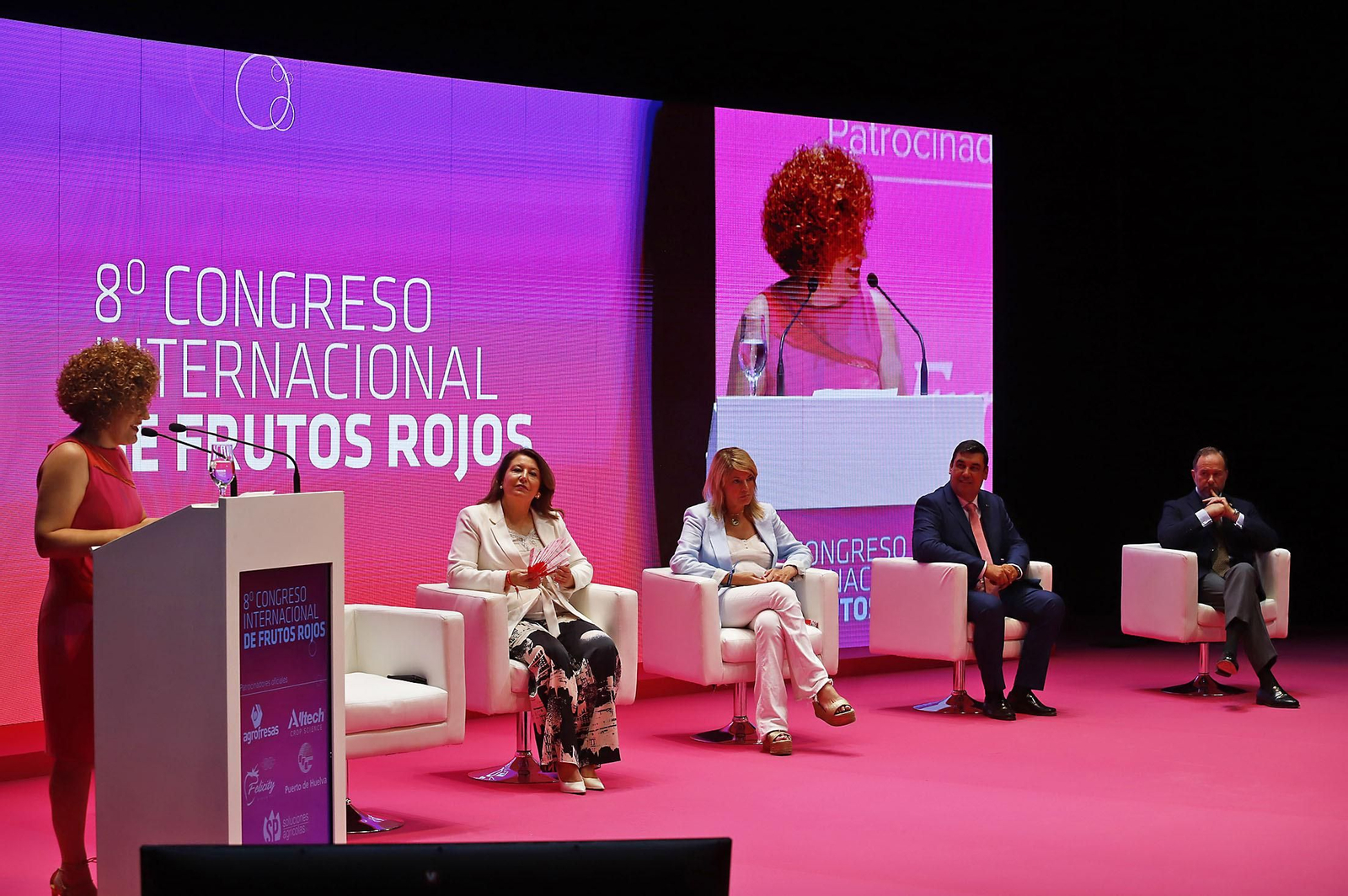 Imágenes de la inauguración del VIII Congreso Internacional de Frutos Rojos en Huelva