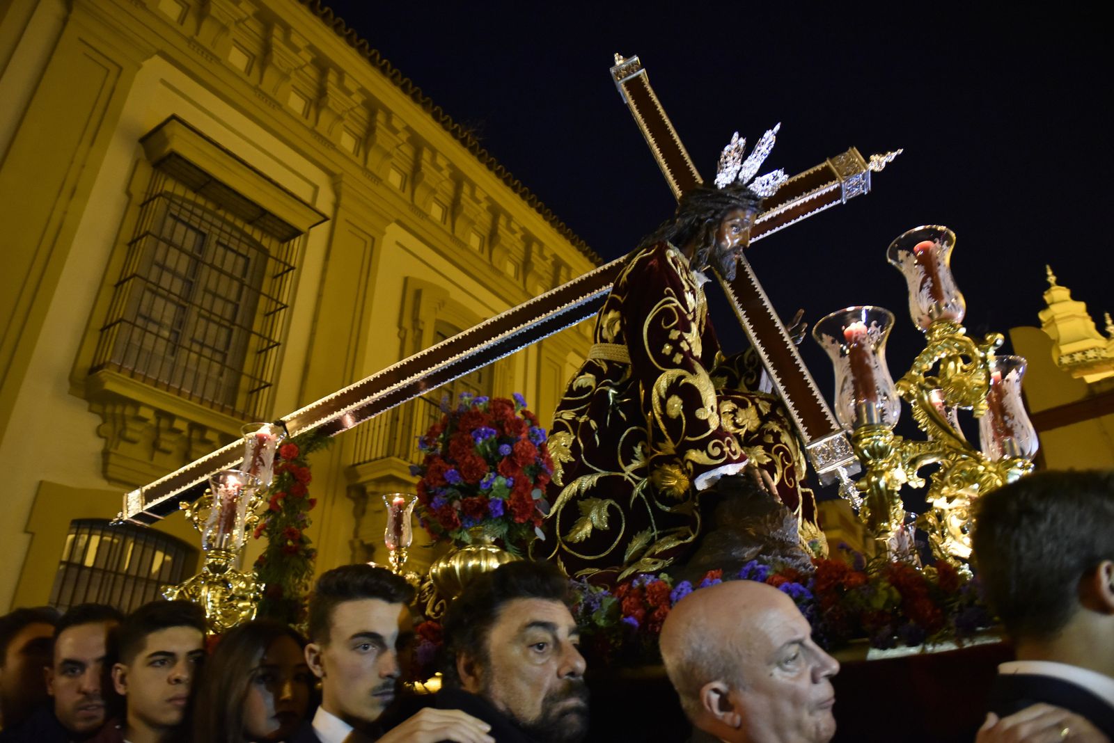 Traslado del Cristo de las Tres Caídas y la Virgen de la Esperanza de Triana a Santa Ana