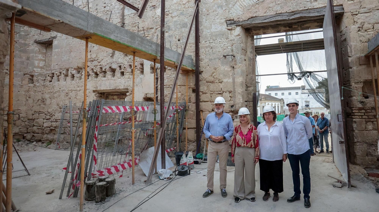 Los populares durante la visita al Palacio Riquelme el pasado mes de julio de 2024