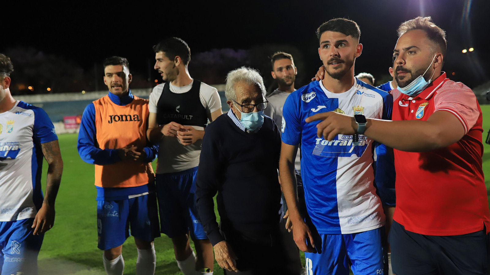 Imágenes de la semifinal por el ascenso entre el  Xerez CD - Puente Genil