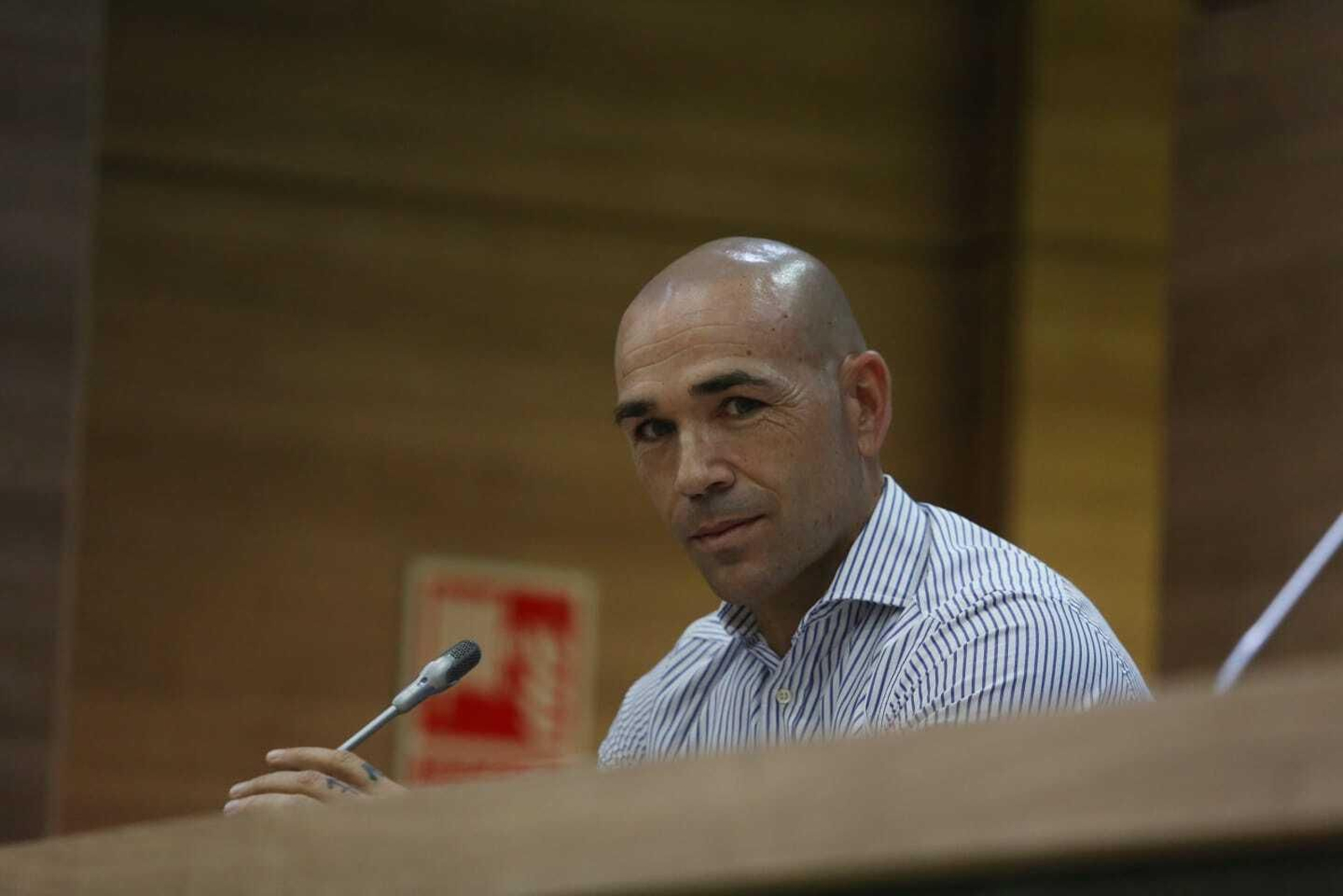 Las fotos de la presentación de Paulino con el Málaga CF