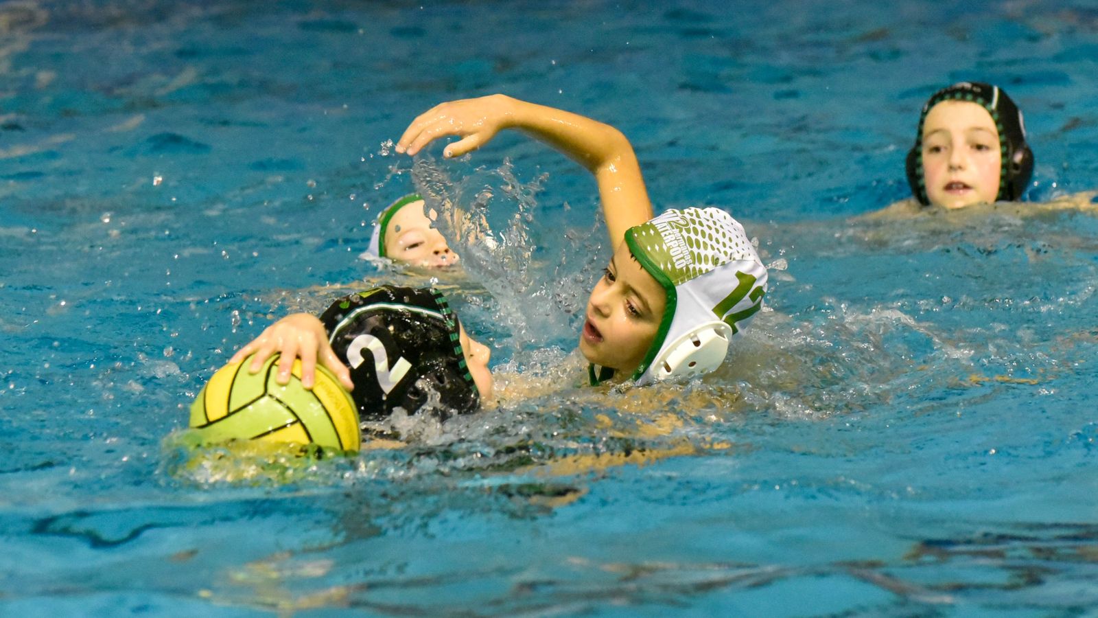 Las fotos del I Torneo benefico de Waterpolo Benjamin Proyecto 'Por una Sonrisa'