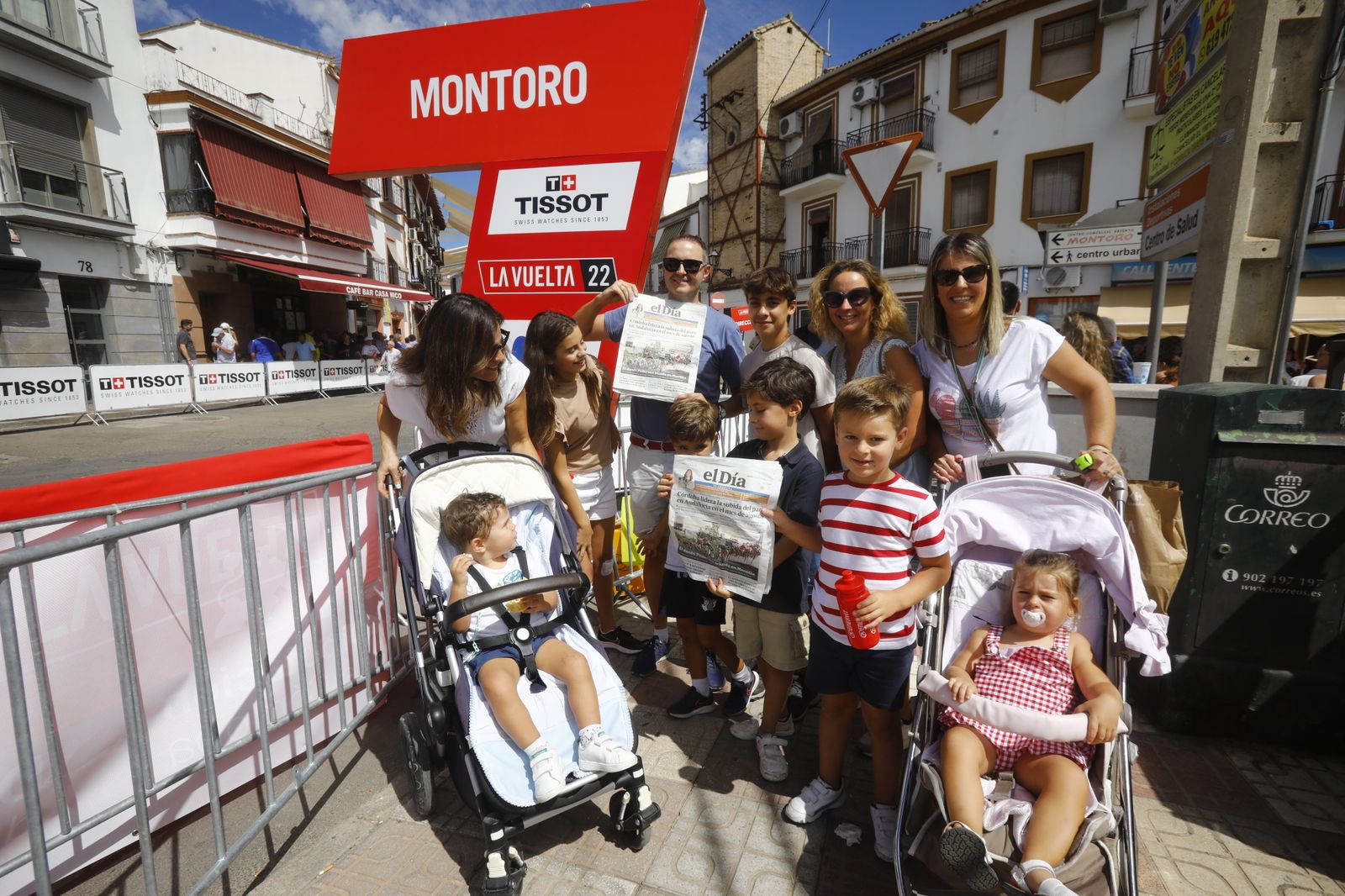 Montoro vibra con la salida de etapa de La Vuelta, en imágenes