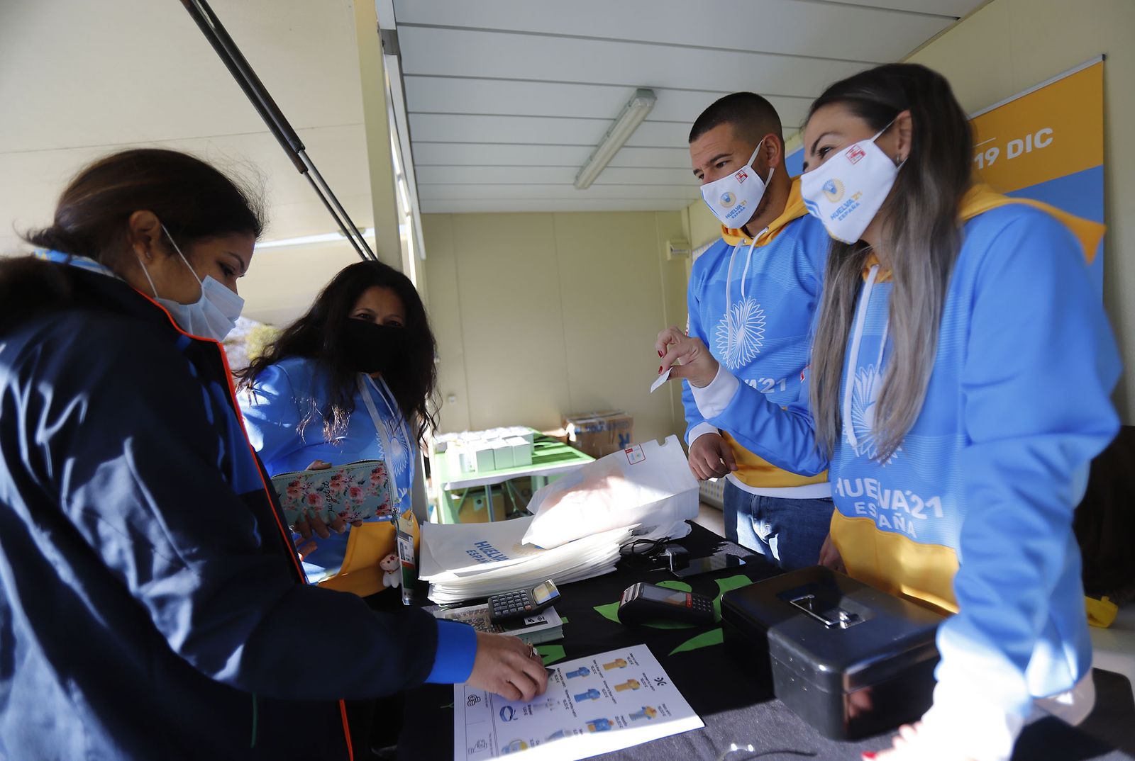 Imágenes del primer día de competición del Mundial senior de bádminton de Huelva 2021