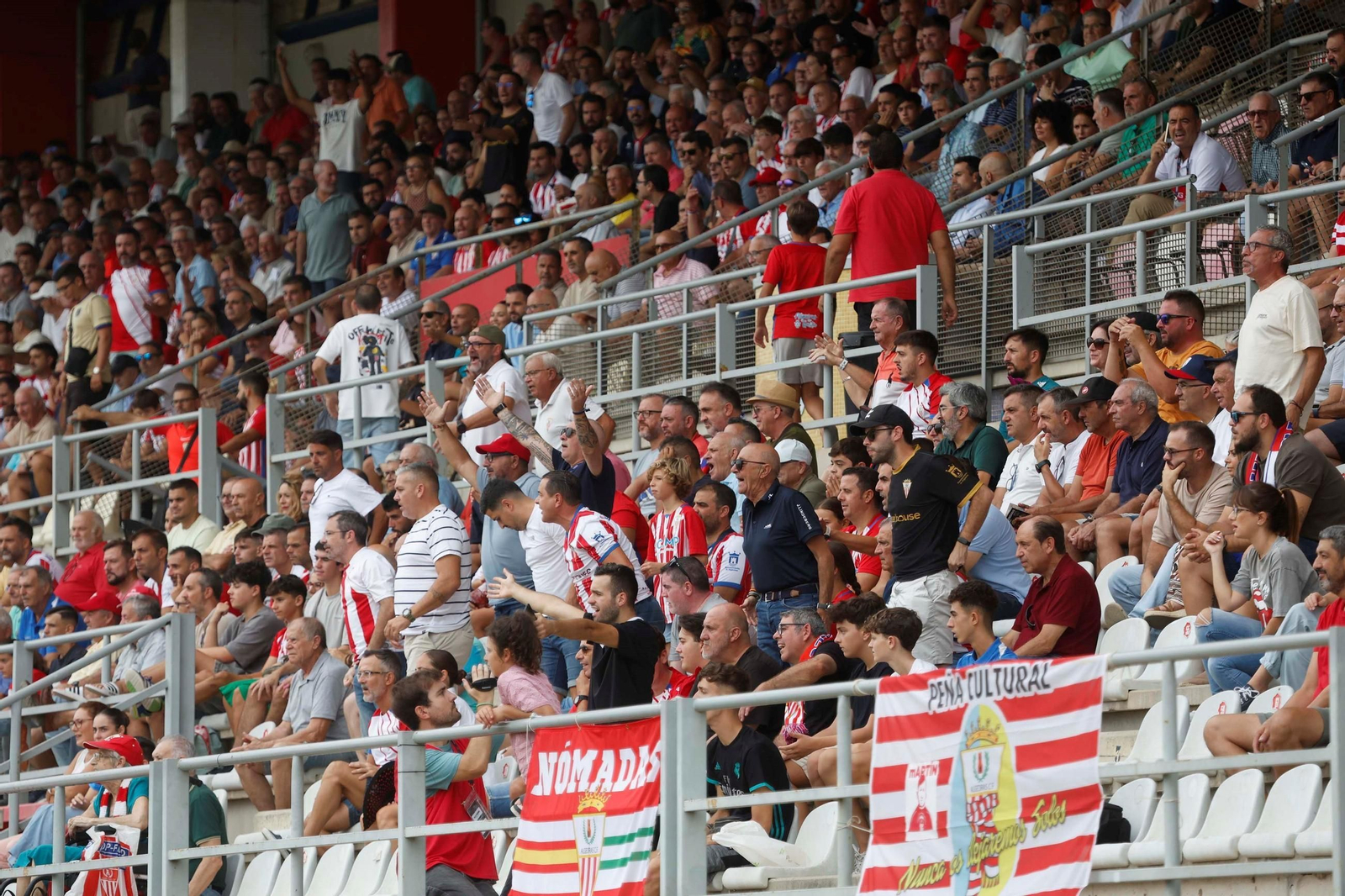 Primera RFEF: Mala jornada malagueña, con derrotas de Torremolinos y Antequera y empate del Marbella