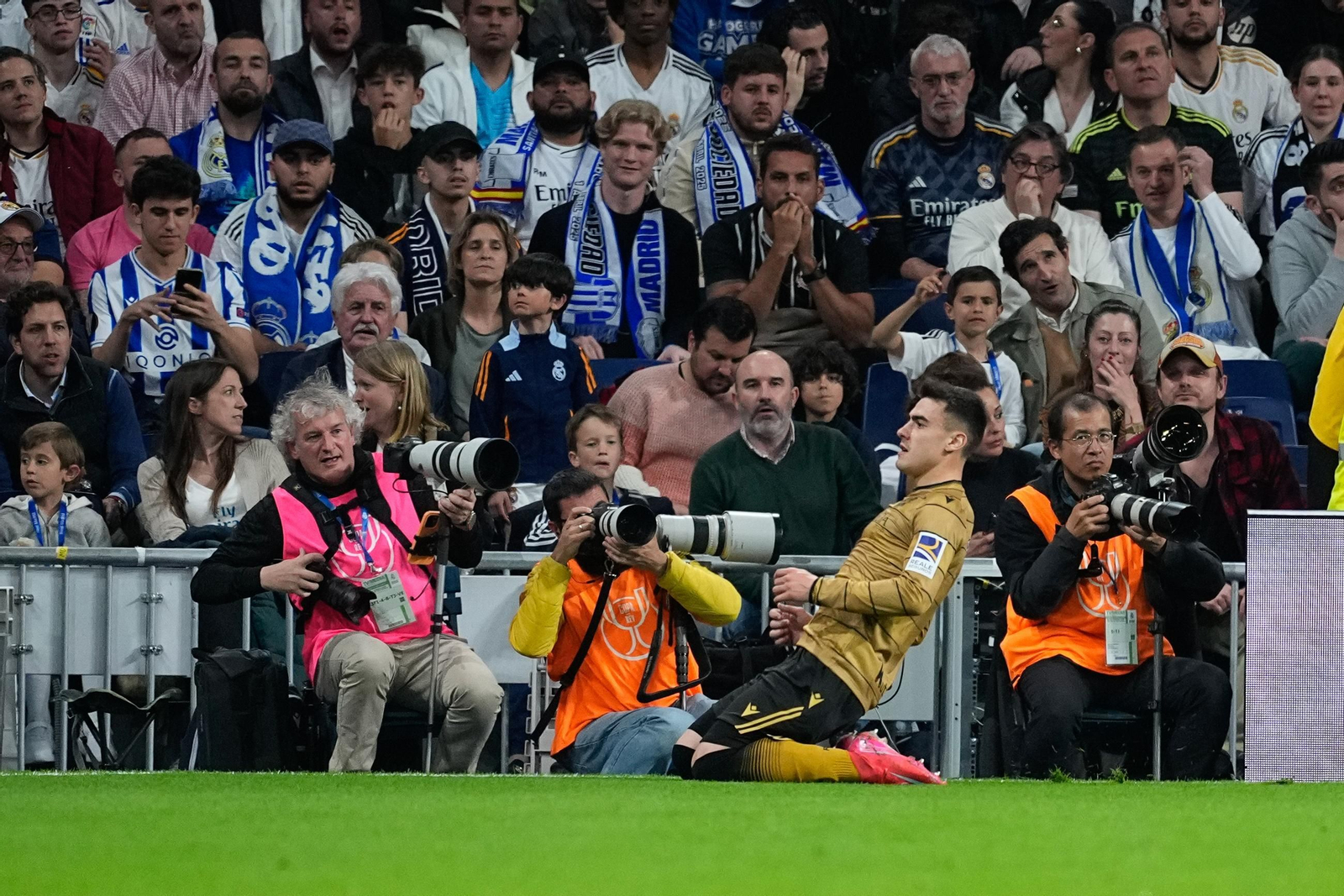 Las fotos del Real Madrid - Real Sociedad camino del Estadio de la Cartuja