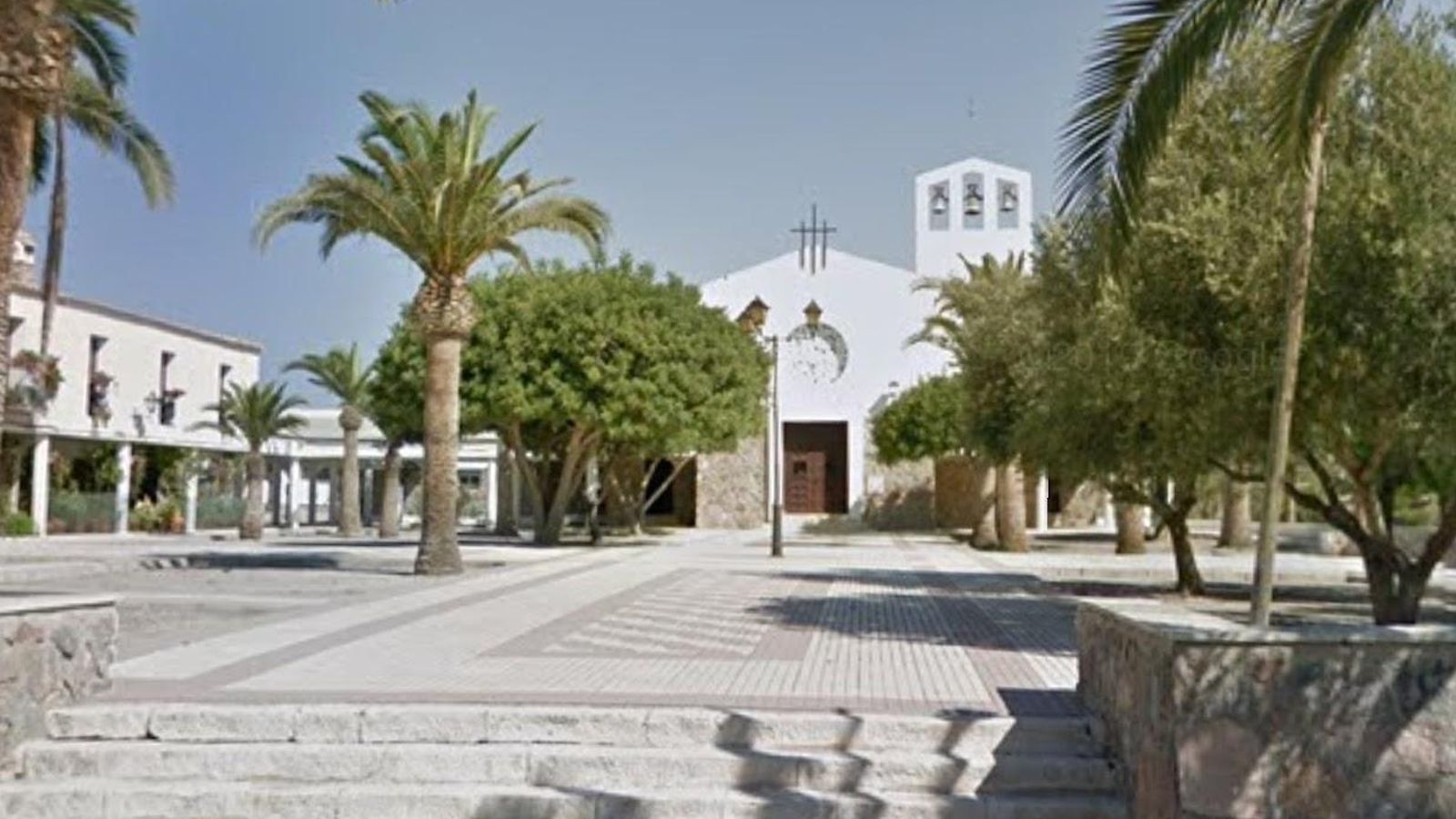 Fachada de la Iglesia parroquial de San Isidro Labrador