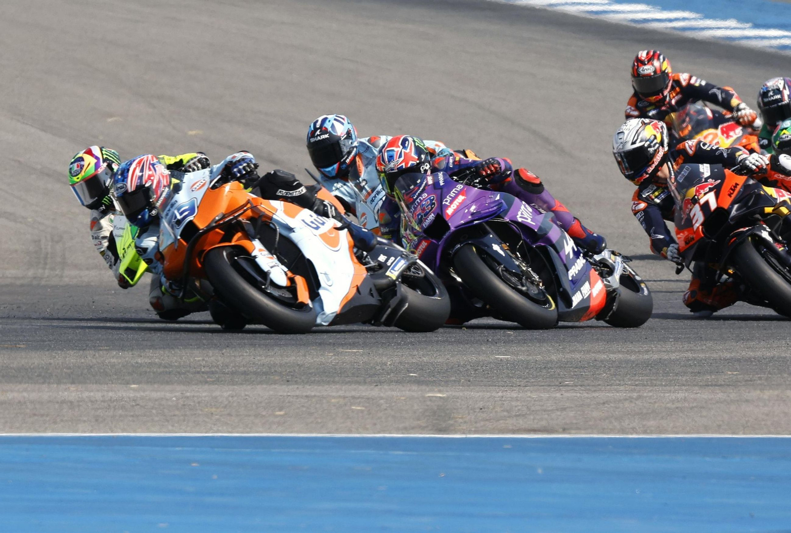 Las fotos del primer triunfo de Marc Márquez en la temporada