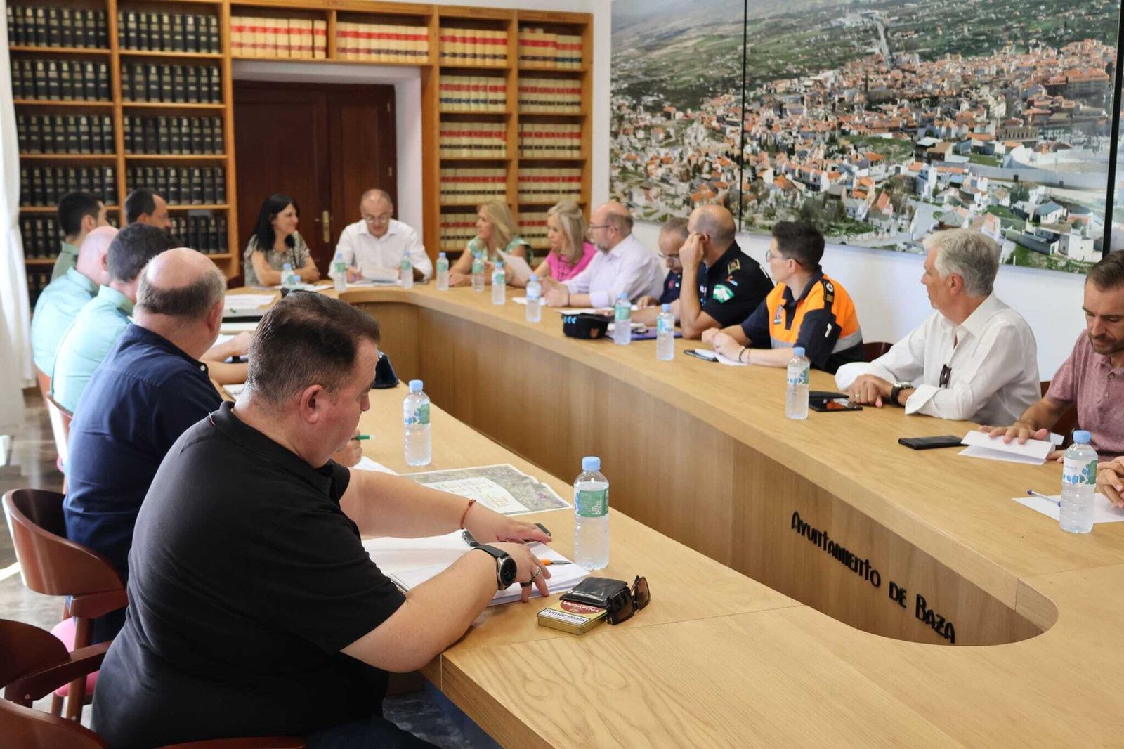 Junta Local de Seguridad celebrada en el Ayuntamiento de Baza para abordar los preparativos del Cascamorras