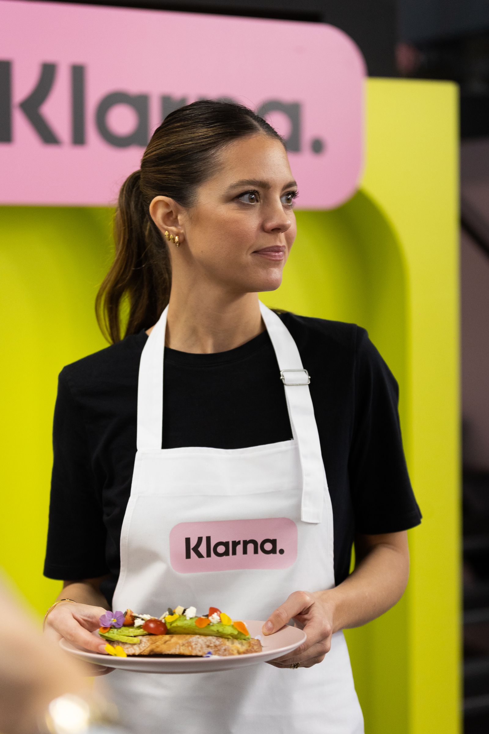 Isabelle Junot ha ejercido de maestra de ceremonias en una curiosa jornada sobre los hábitos de los españoles.