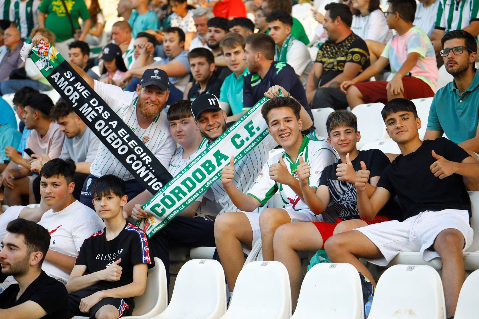 Las mejores fotos del ambiente en el Córdoba CF - Racing Ferrol