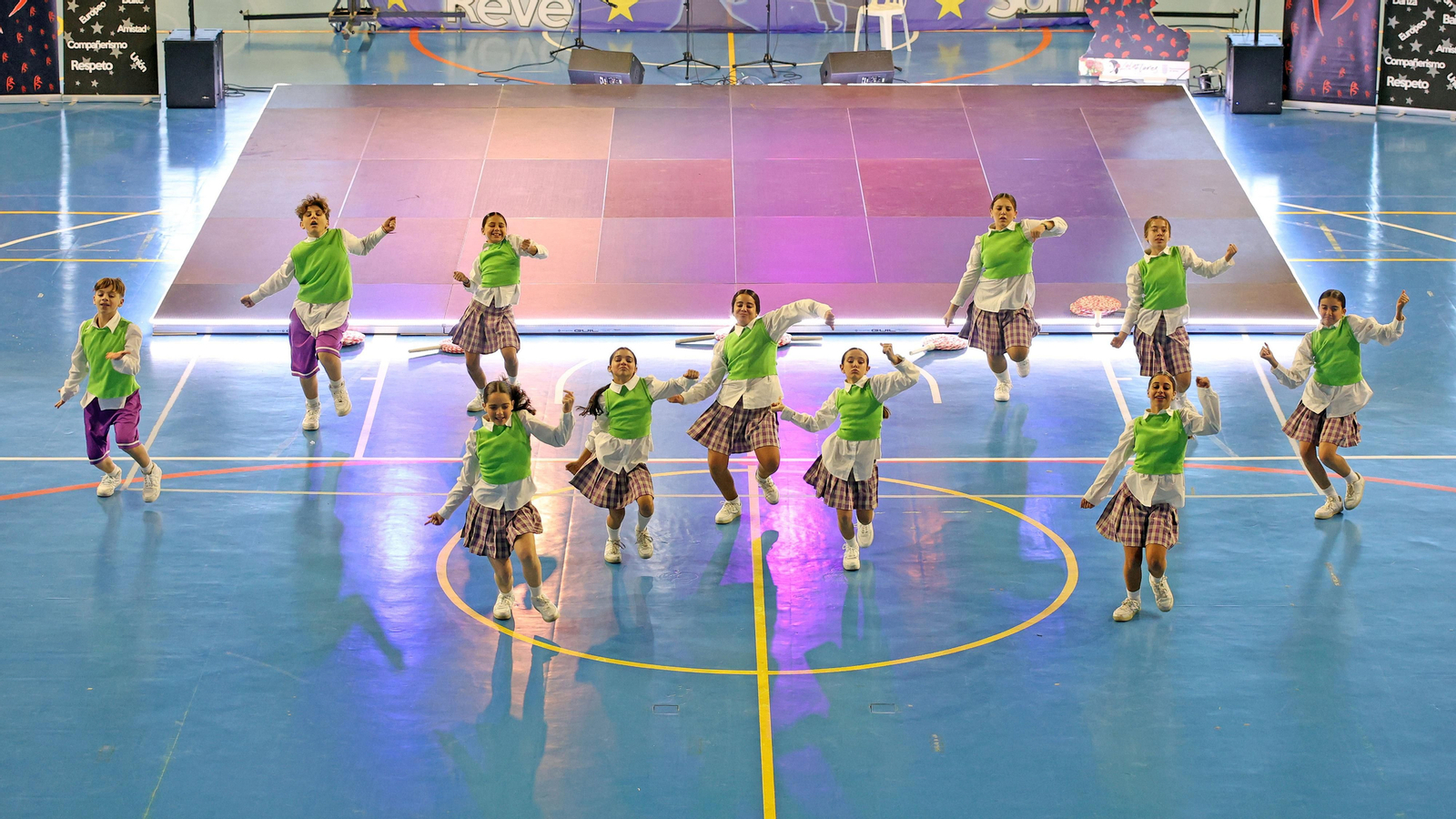 Concurso de baile ‘Dancing Stars’ en el Palacio de Deportes de Chapín en Jerez