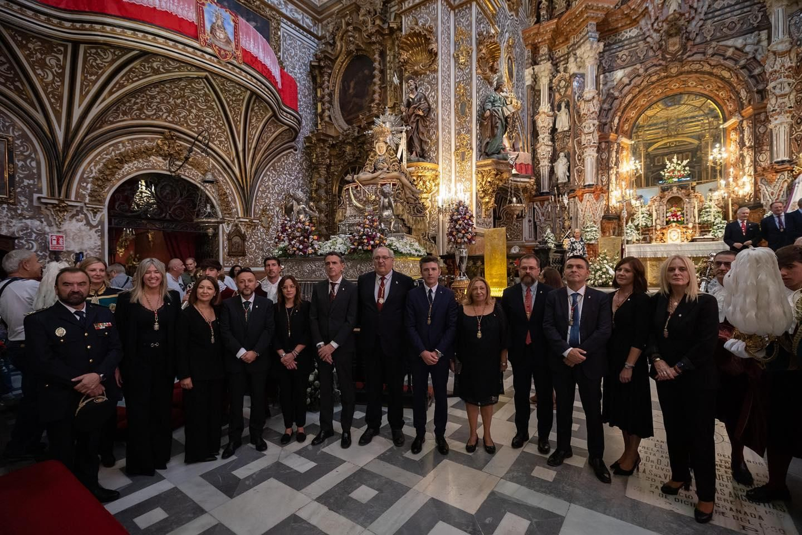 Visita del Excmo. Ayuntamiento de Granada a la Basílica Patronal, Septiembre 2025.jpg