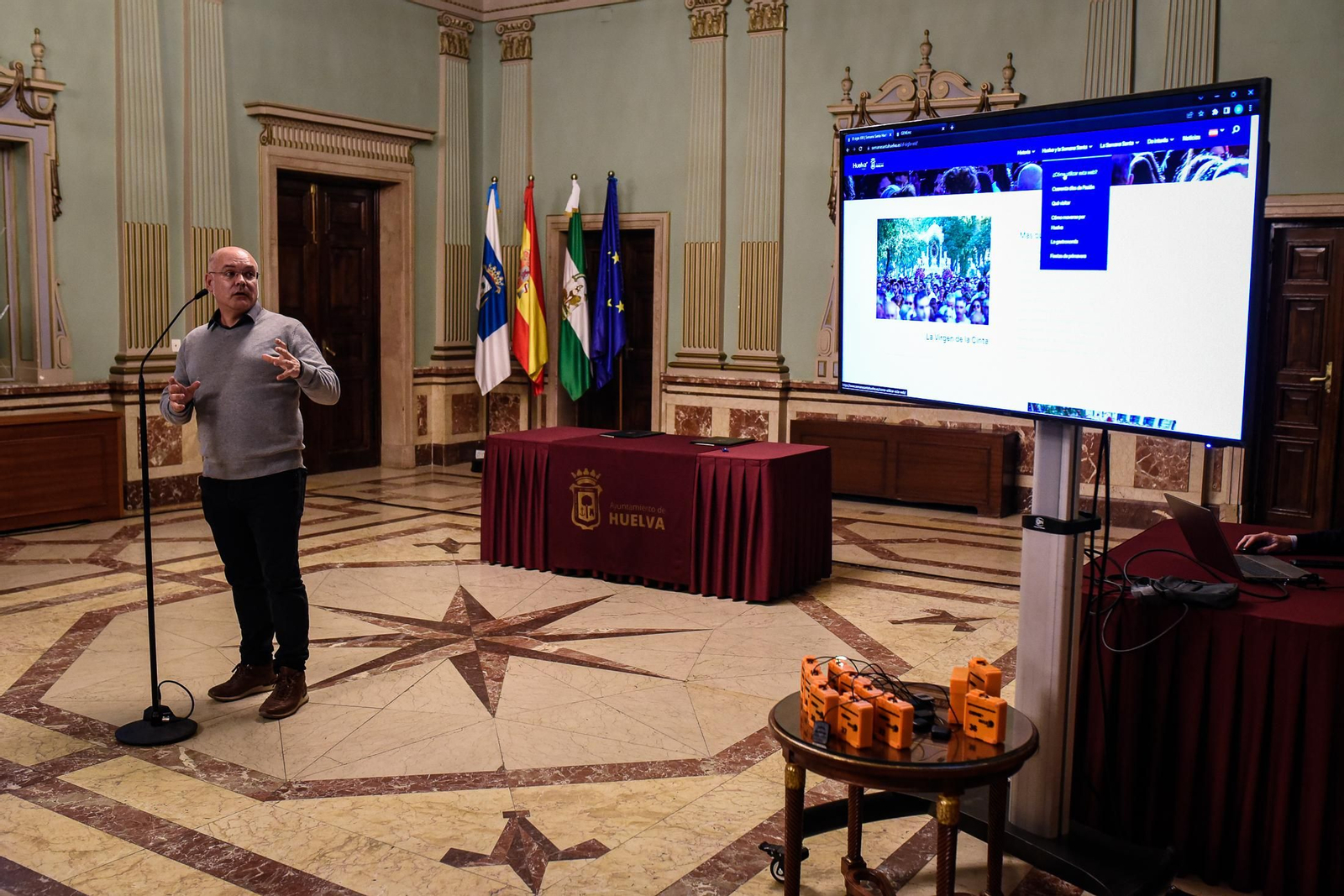 Imágenes de la presentación de la Web Turística Oficial de la Semana Santa de Huelva