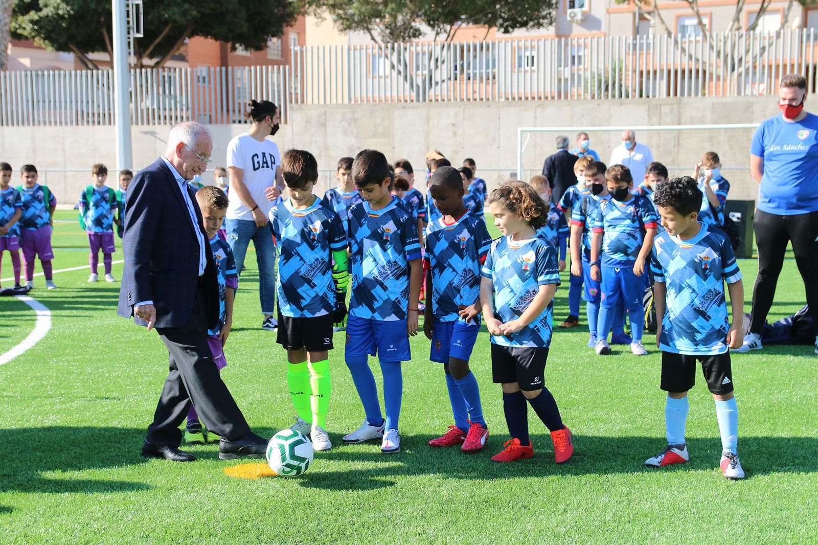 Fotogalería de la inauguración de las instalaciones deportivas de El Parador
