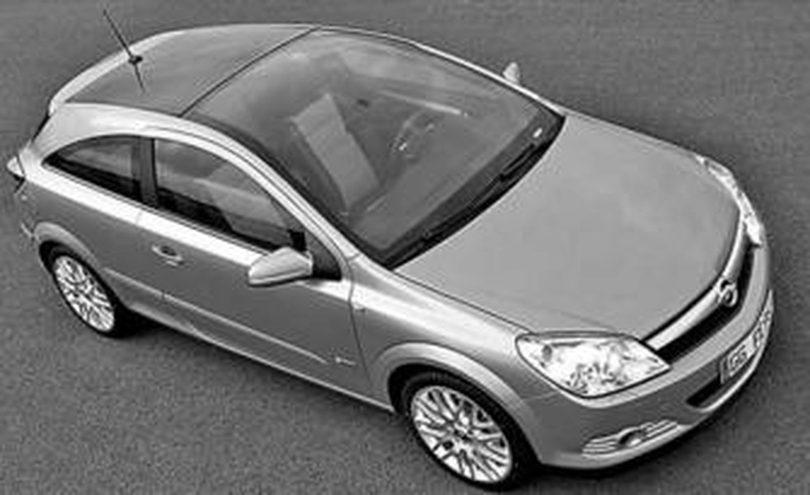 Un modelo de coche híbrido, dotado de motor diesel y otros dos motores eléctricos.