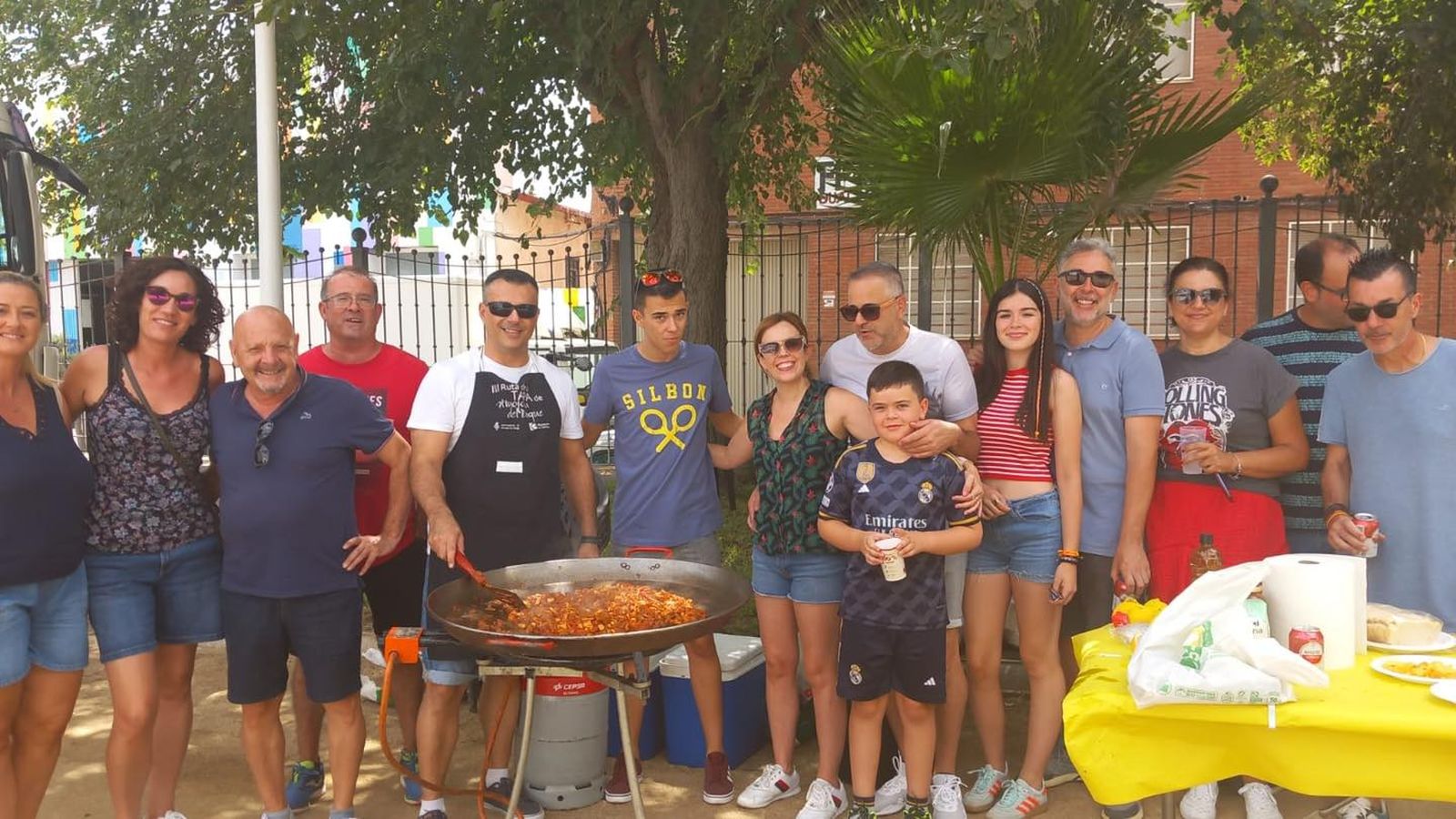 La Fiesta de las Paellas de Hinojosa del Duque, en imágenes