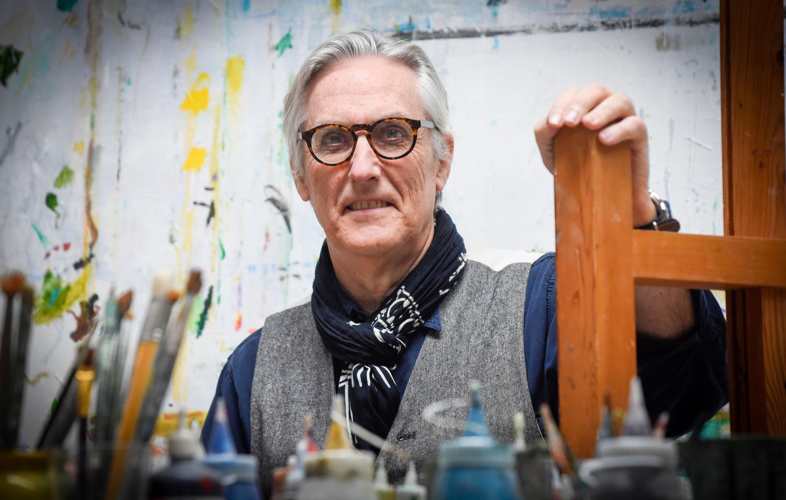 José Manuel Pérez Tapias, en su estudio.