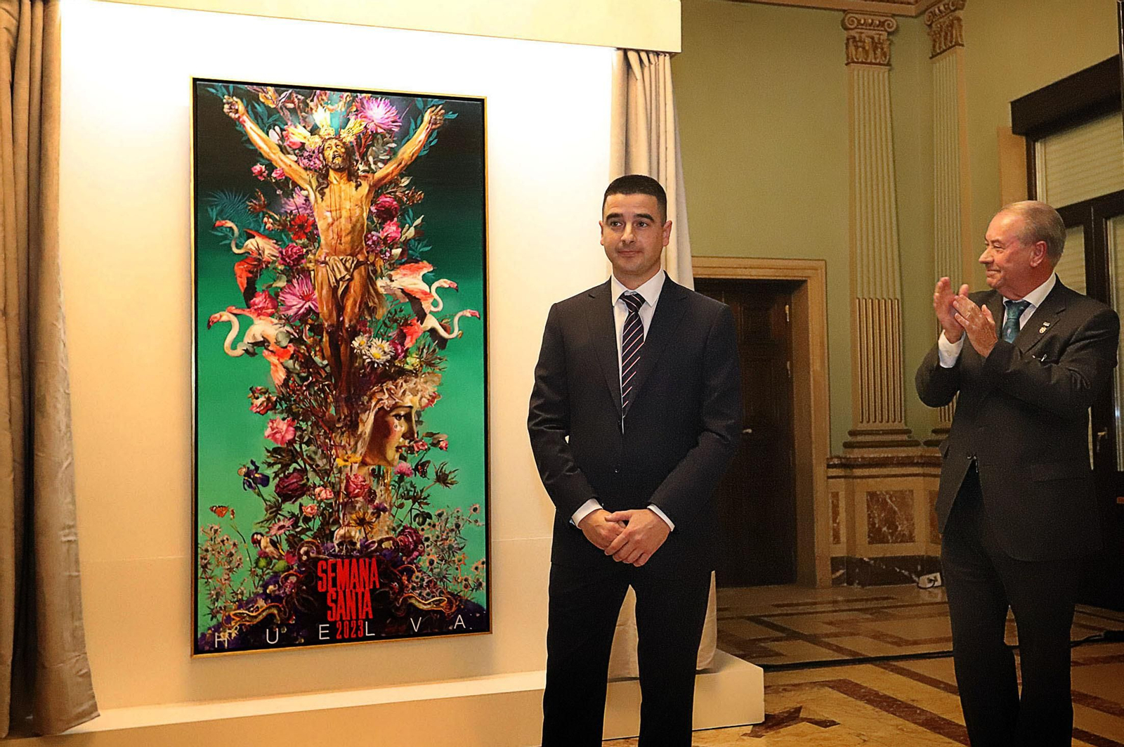 Imágenes del cartel de la Semana Santa 2023 de Huelva en su presentación