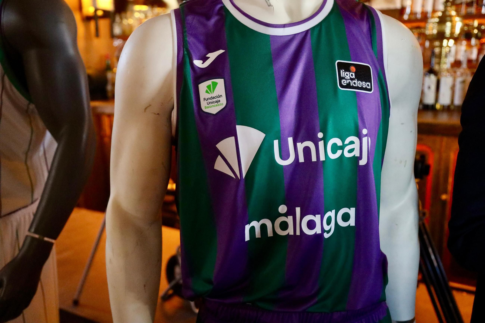 La presentación de las nuevas equipaciones del Unicaja, en fotos