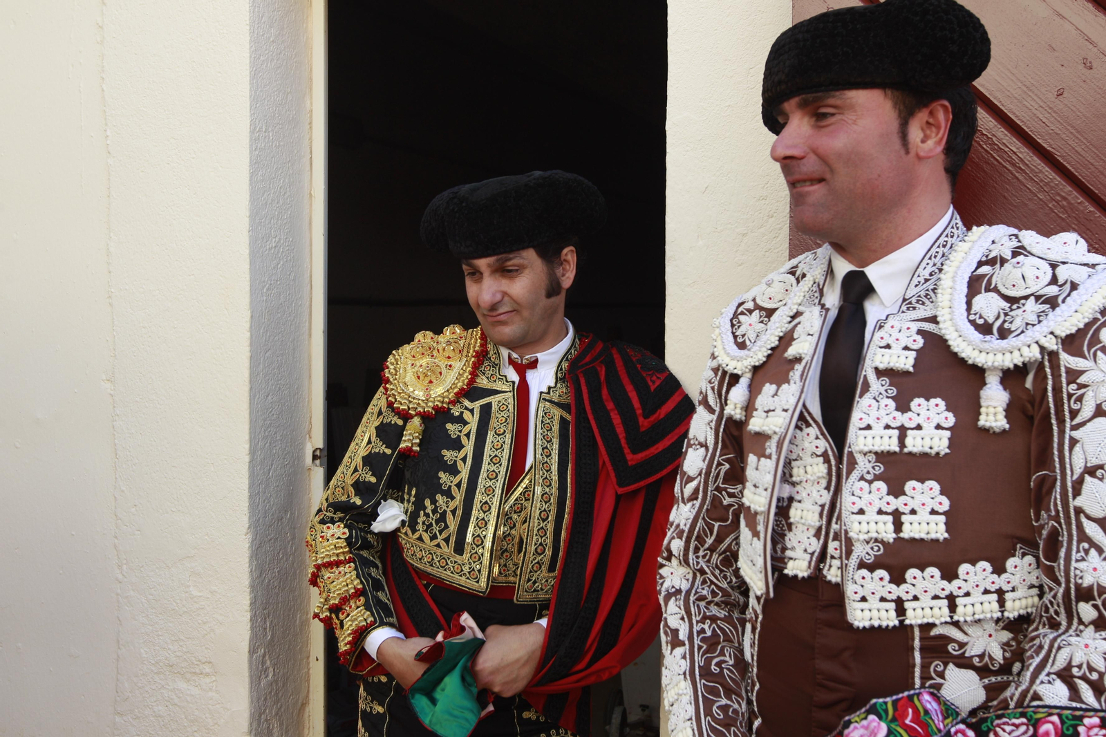 Imágenes de la corrida de toros de la Feria de Vera, con Morante de la Puebla, Emilio de Justo y Pablo Aguado
