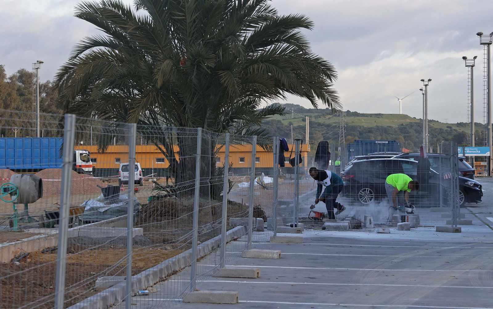 Así van las obras del aparcamiento de La Menacha junto al Nuevo Mirador