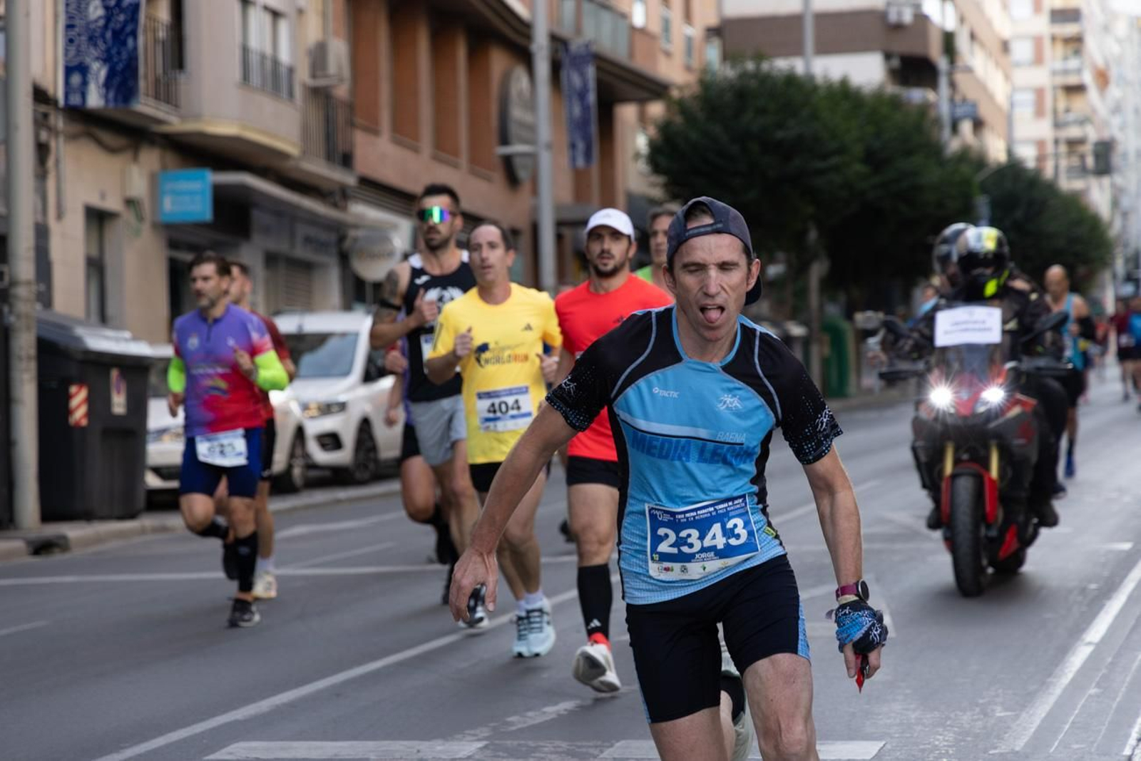 En imágenes: multitudinaria e histórica XXIX Media Maratón 'Ciudad de Jaén' y 10k en memoria de Paco Manzaneda (2)