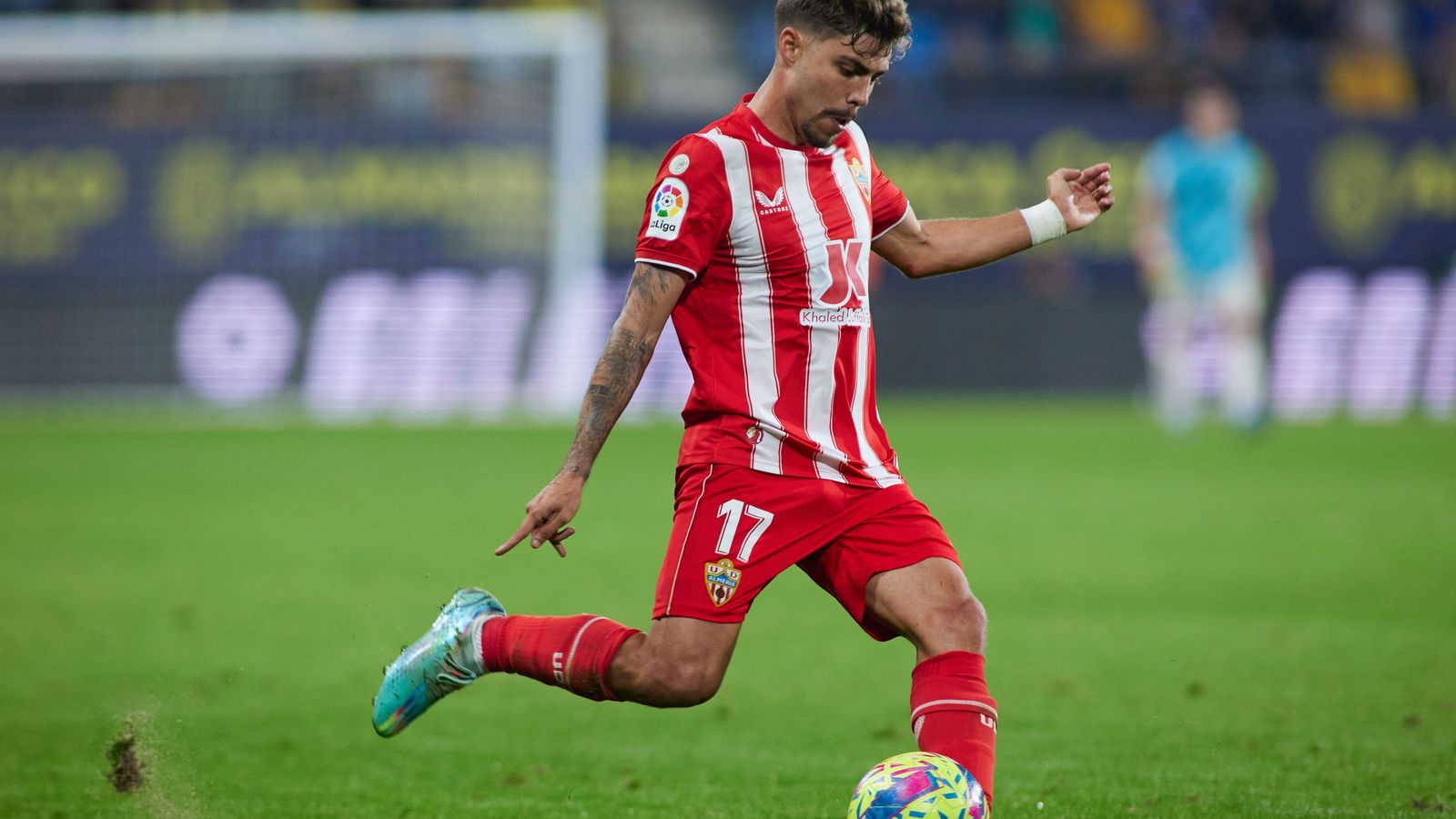 Pozo puso buenos centros una y otra vez desde el costado diestro