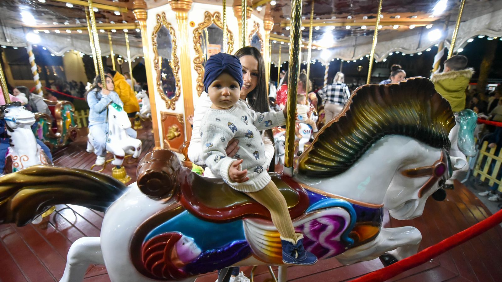 El encendido del alumbrado de Navidad de San Roque, en imágenes
