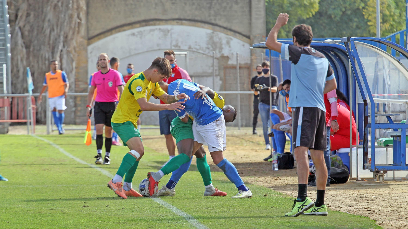 Imágenes del Xerez CD y Los Barrios en la Juventud