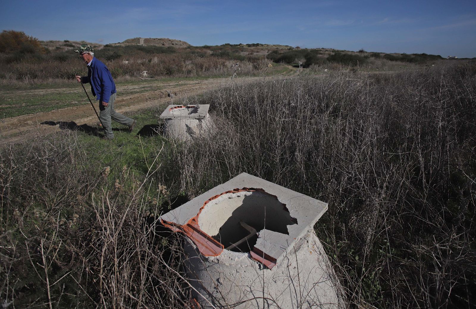 Fotos de los vertederos y escombreras ilegales en la zona de Alamillos Oeste en Algeciras