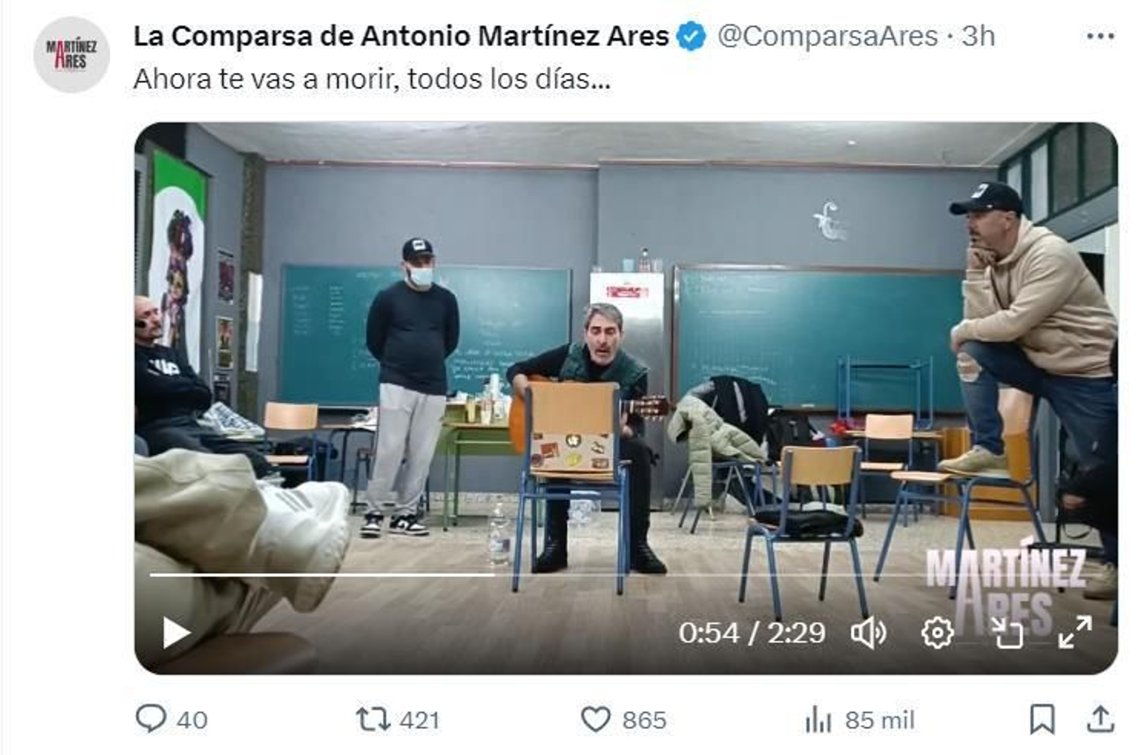 Martínez Ares presentando su pasodoble de la violencia vicaria a la comparsa Martínez Ares presentando su pasodoble de la violencia vicaria a la comparsa