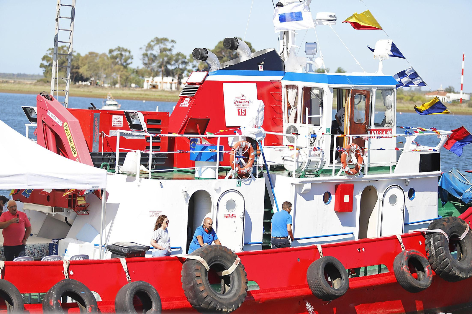 Las imágenes de la Virgen del Carmen por la Ría de Huelva