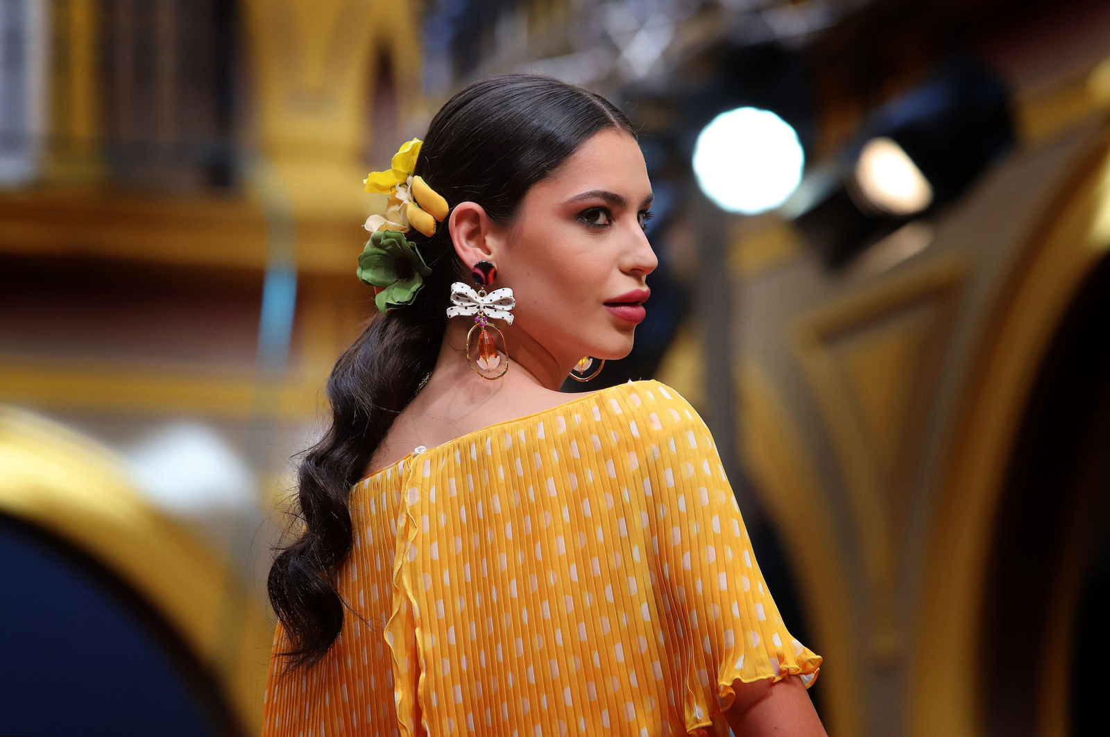 Huelva Flamenca 2023. Imágenes del desfile benéfico de El Ajolí a favor de Cruz Roja Española