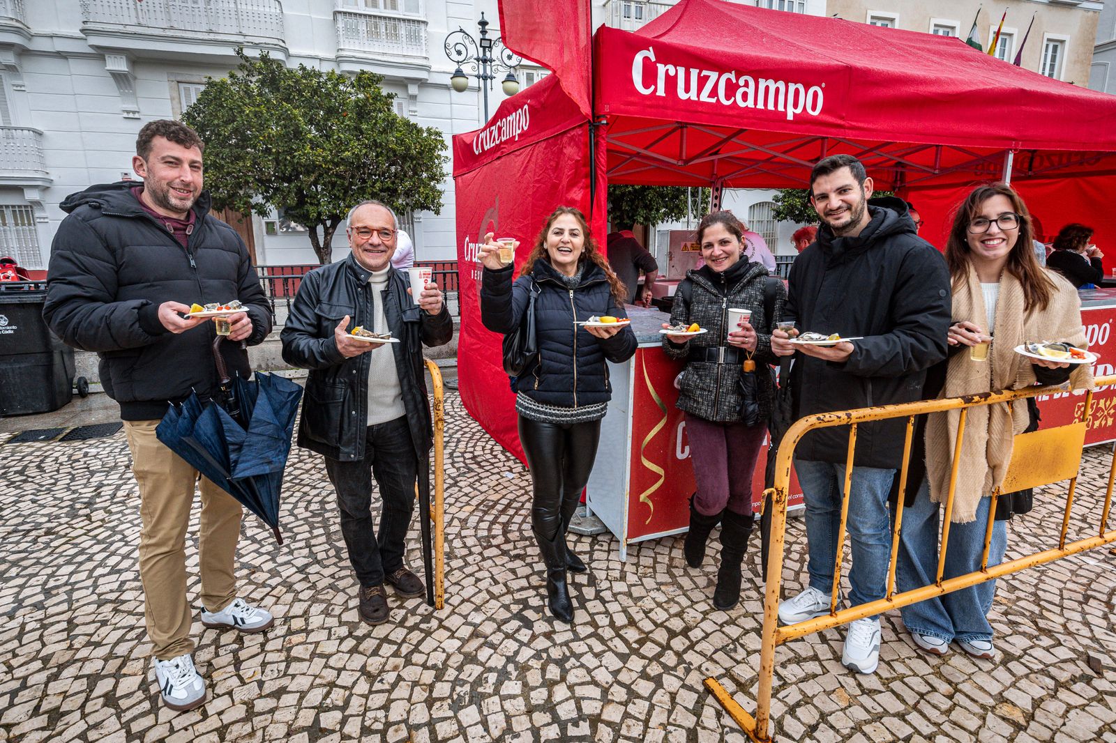 Búscate entre las mejores imágenes que ha dejado la Ostionada Popular