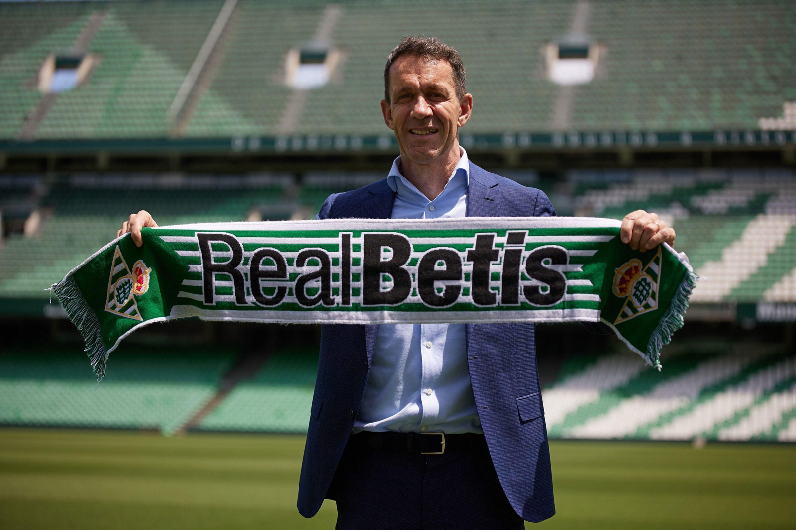 Ramón Planes, el día de su presentación con el Betis.