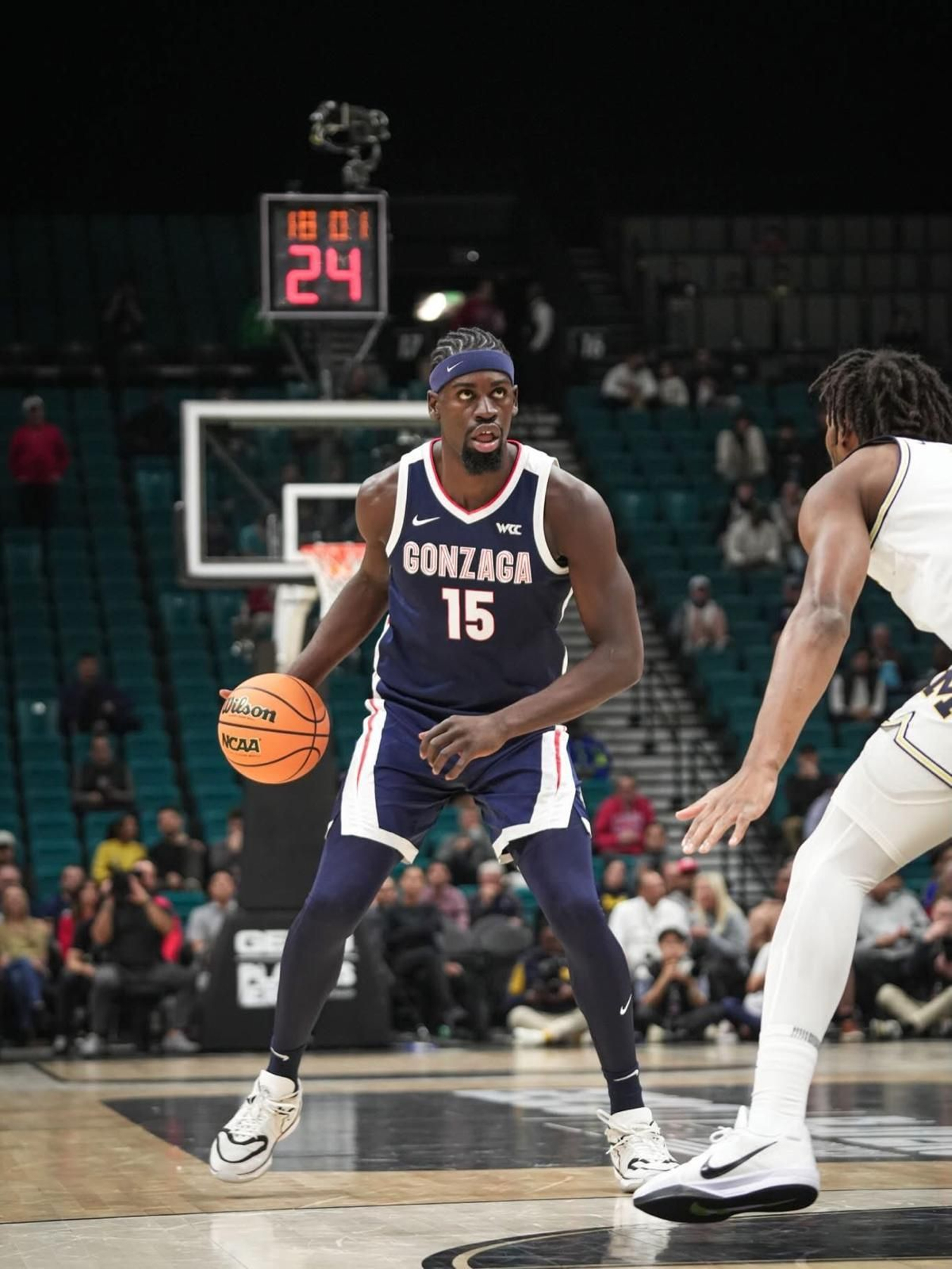 Álvaro Folgueiras y Mario Saint-Supéry, cara y cruz en la jornada NCAA